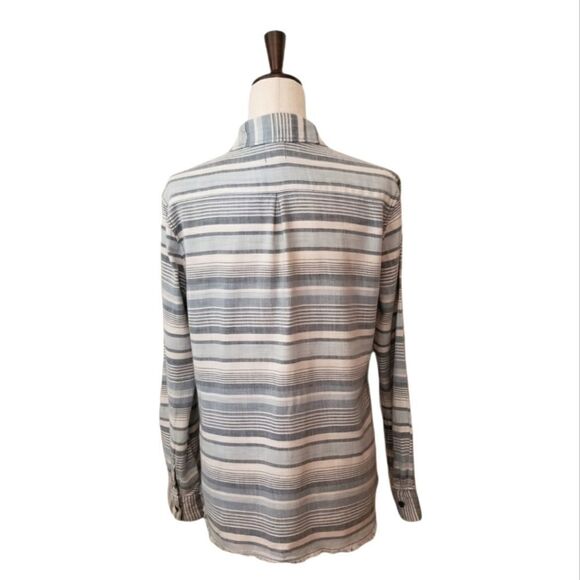 Dylan Blue Striped Button Up Shirt Size M - Picture 3 of 7
